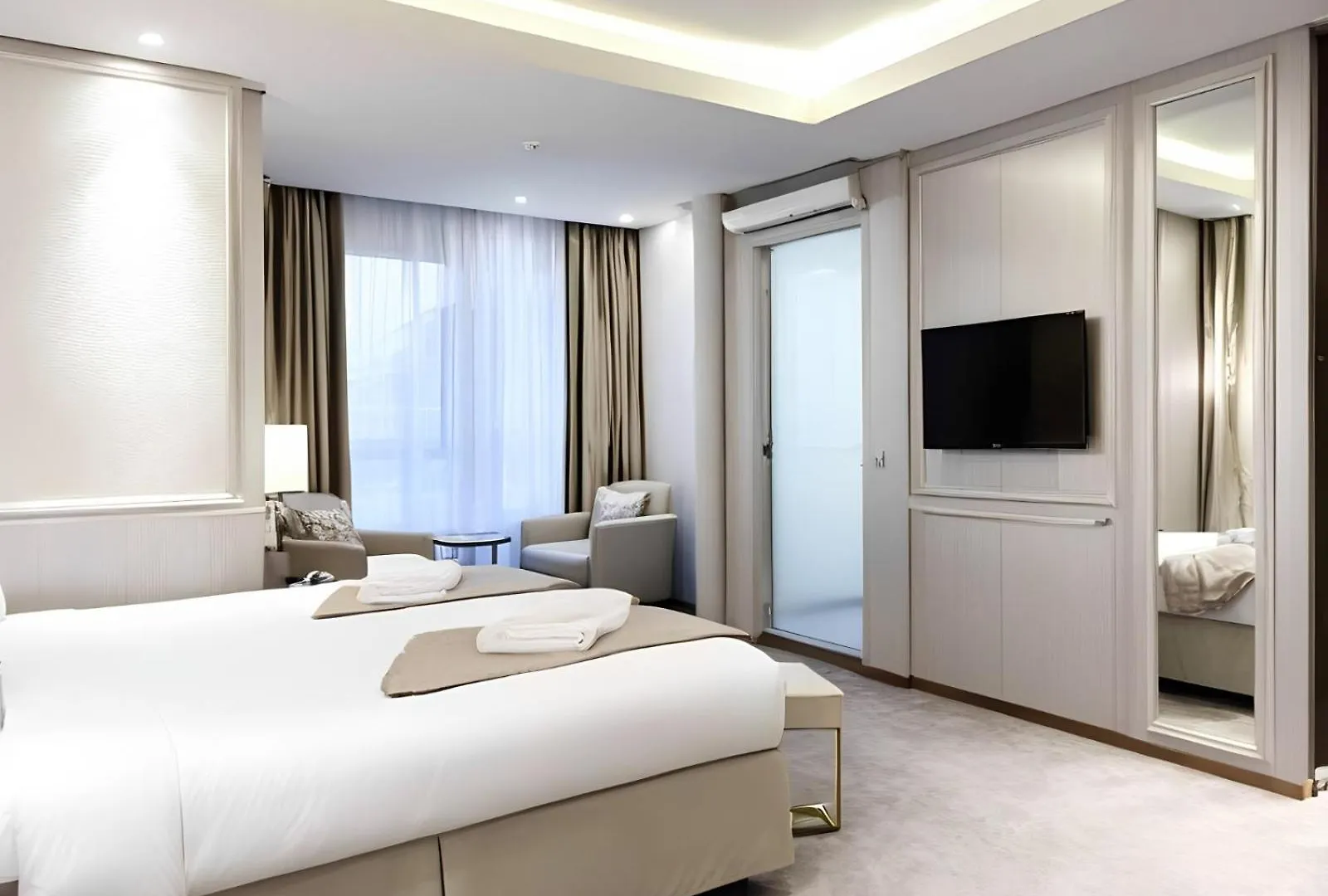 Simge Sultan' Old Cty Hotel Istanbul